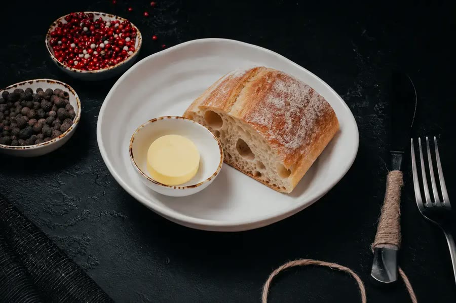 Чиабатта с маслом